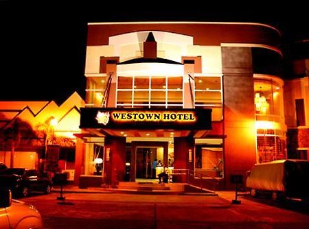 Mo2 Westown Hotel - Mandalagan Bacolod Zewnętrze zdjęcie