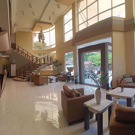 Mo2 Westown Hotel - Mandalagan Bacolod Zewnętrze zdjęcie
