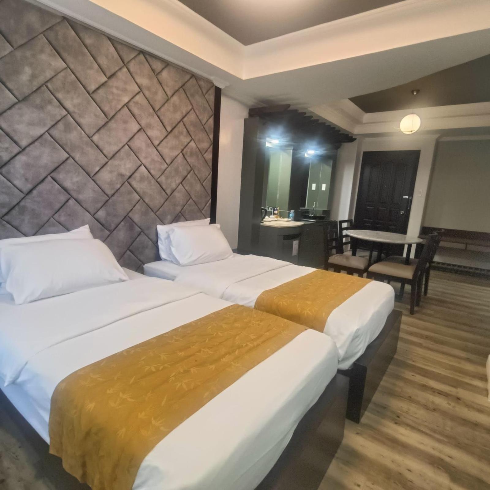 Mo2 Westown Hotel - Mandalagan Bacolod Zewnętrze zdjęcie
