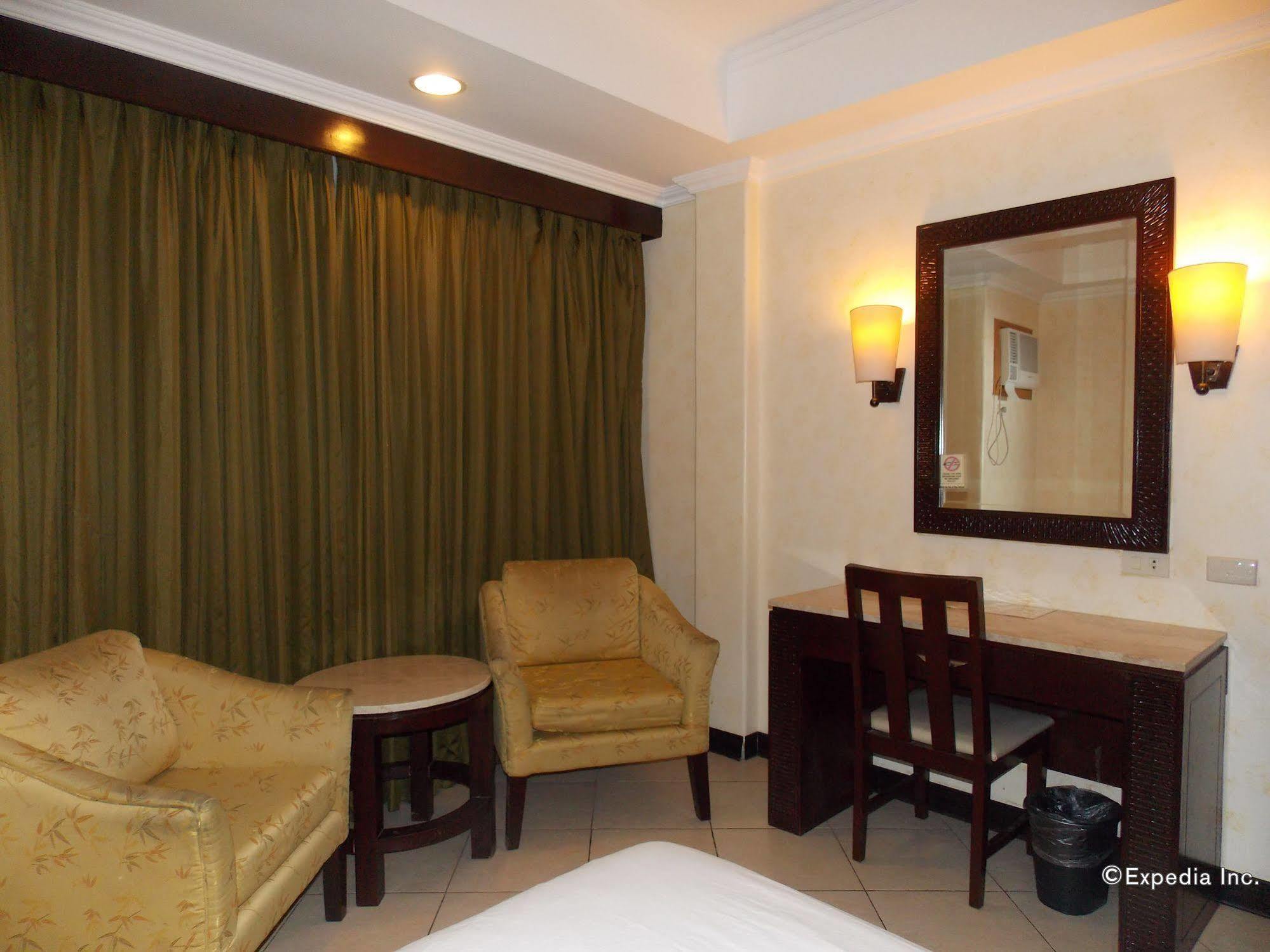 Mo2 Westown Hotel - Mandalagan Bacolod Zewnętrze zdjęcie